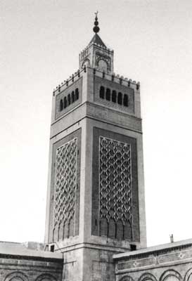 Минарет Большой мечети в г. Тунис.