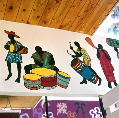 Современная стенная роспись в Кумаси.