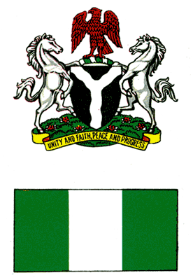 Государственные герб и флаг Нигерии.